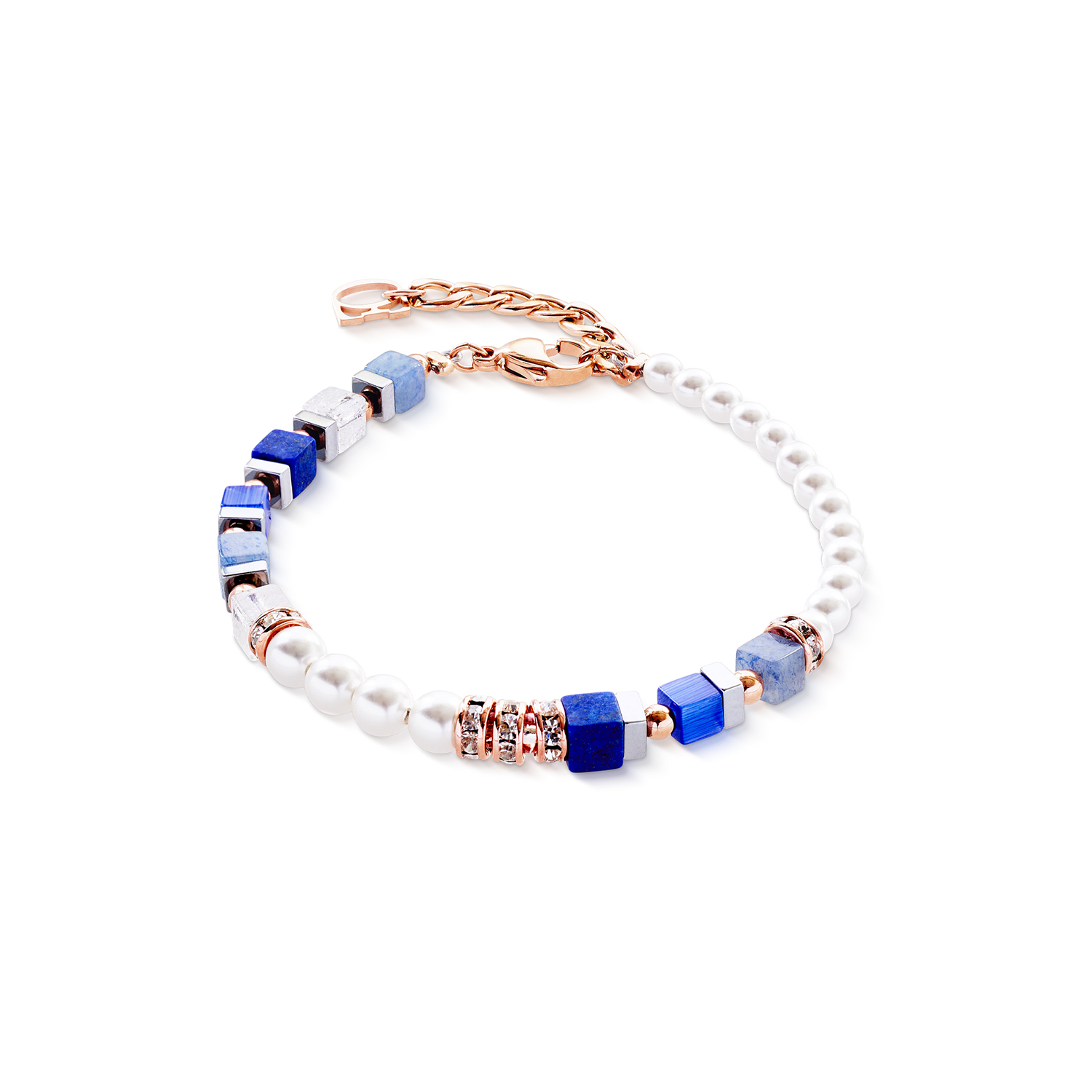Armband mit weißen Perlen blauen Steinen und rosegoldenem Verschluss