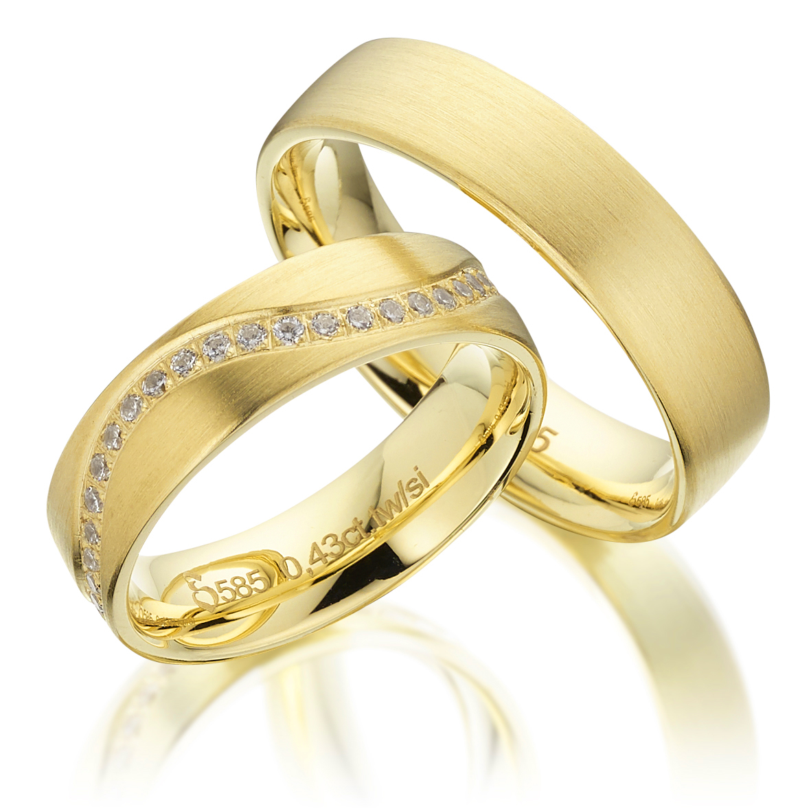 Zwei matte goldene Ringe mit Diamantreihe und Glanzinnenrand