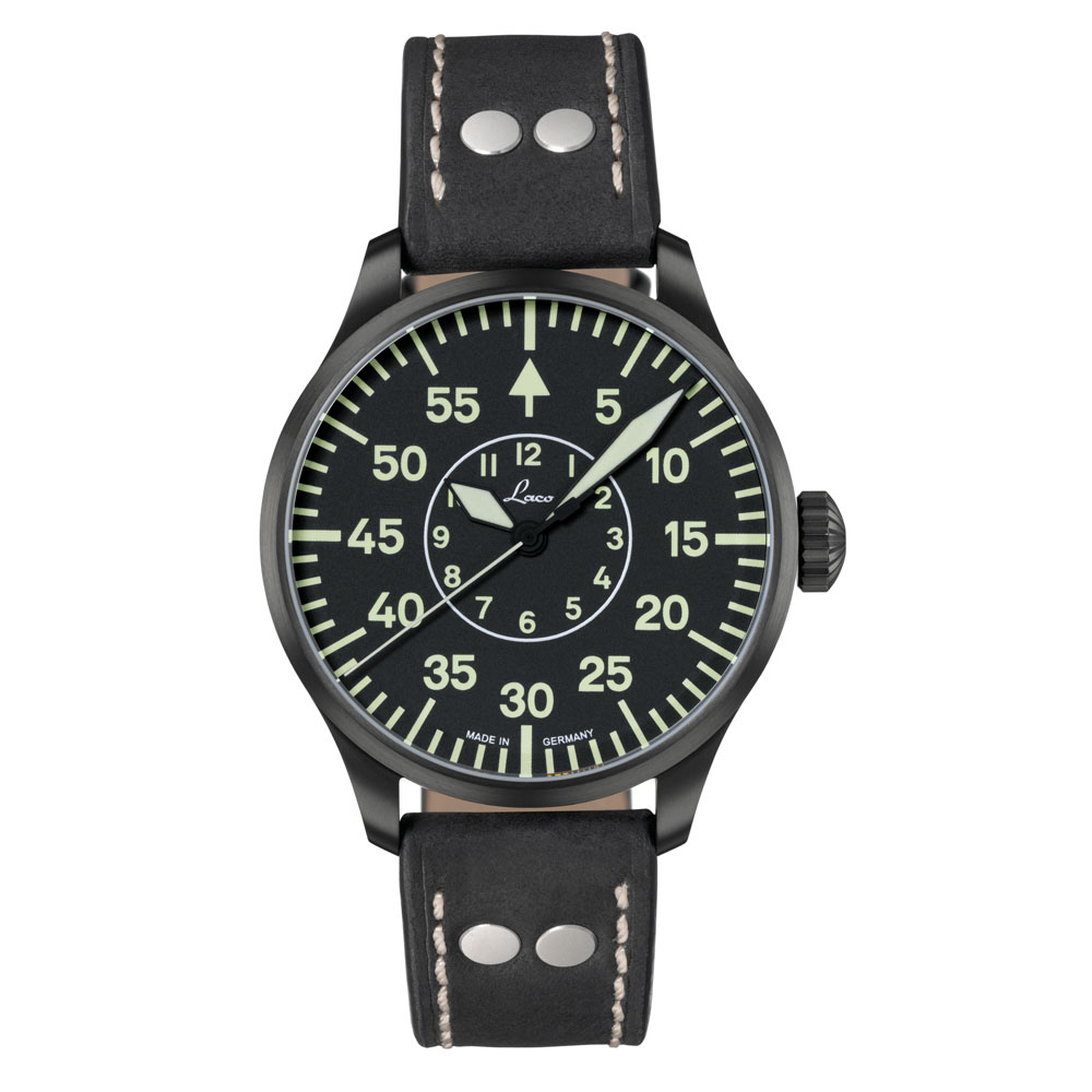 Schwarze Laco Fliegeruhr mit leuchtenden Ziffern und Lederarmband mit Nieten